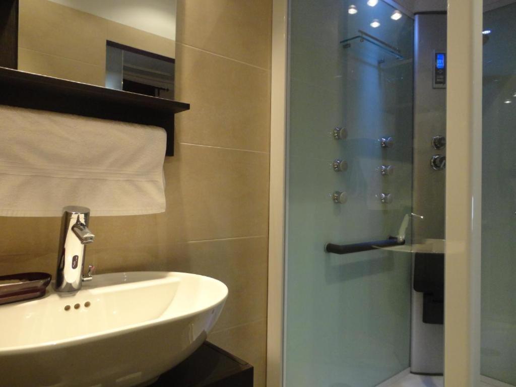 Brustar Gotic-Centric Hotel Barcelona Bagian luar foto
